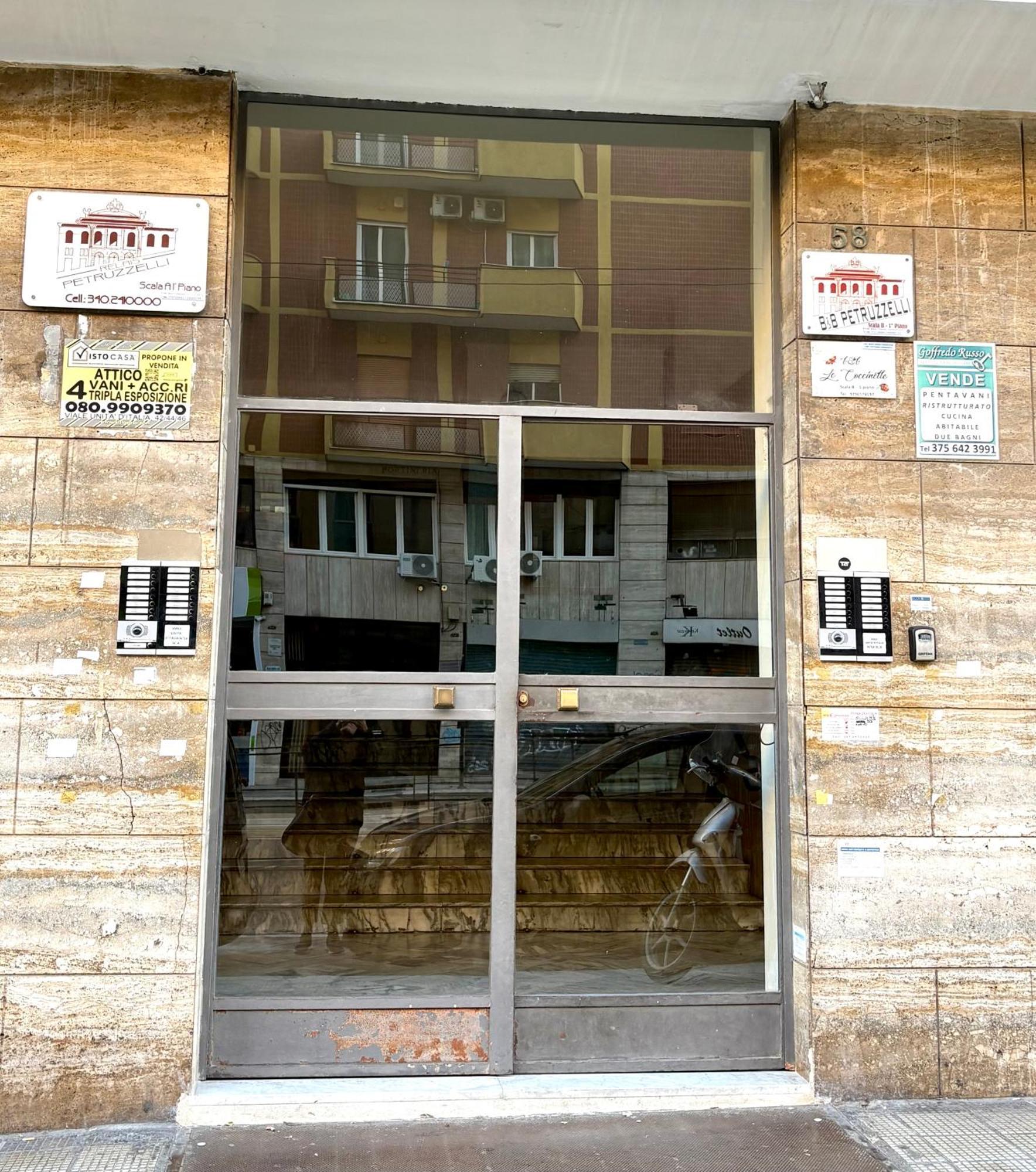 May Flower Central Apartament Bari Exterior photo